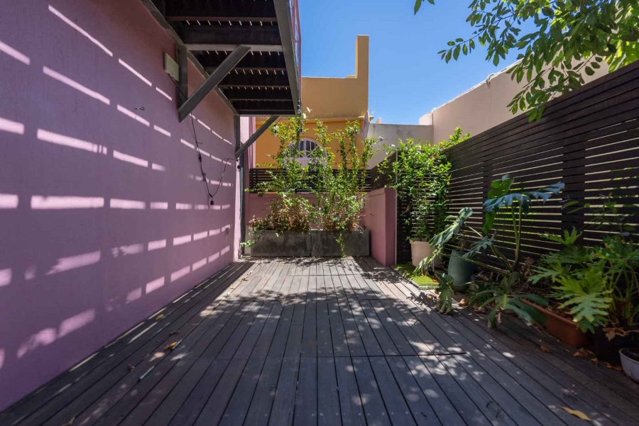 To Let 2 Bedroom Property for Rent in De Waterkant Western Cape